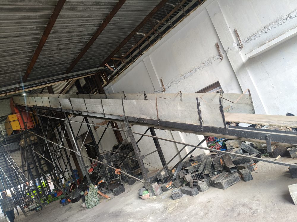 Elevated material staging and storage platform